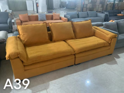Удобный диван 2,8м